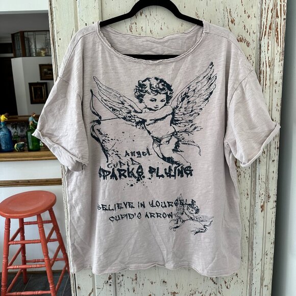 BOUTIQUE ANGEL DISTRESSED TEE - Picture 6 of 9